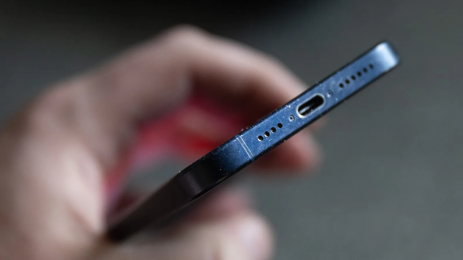 How to Get Water Out of Phone Speaker